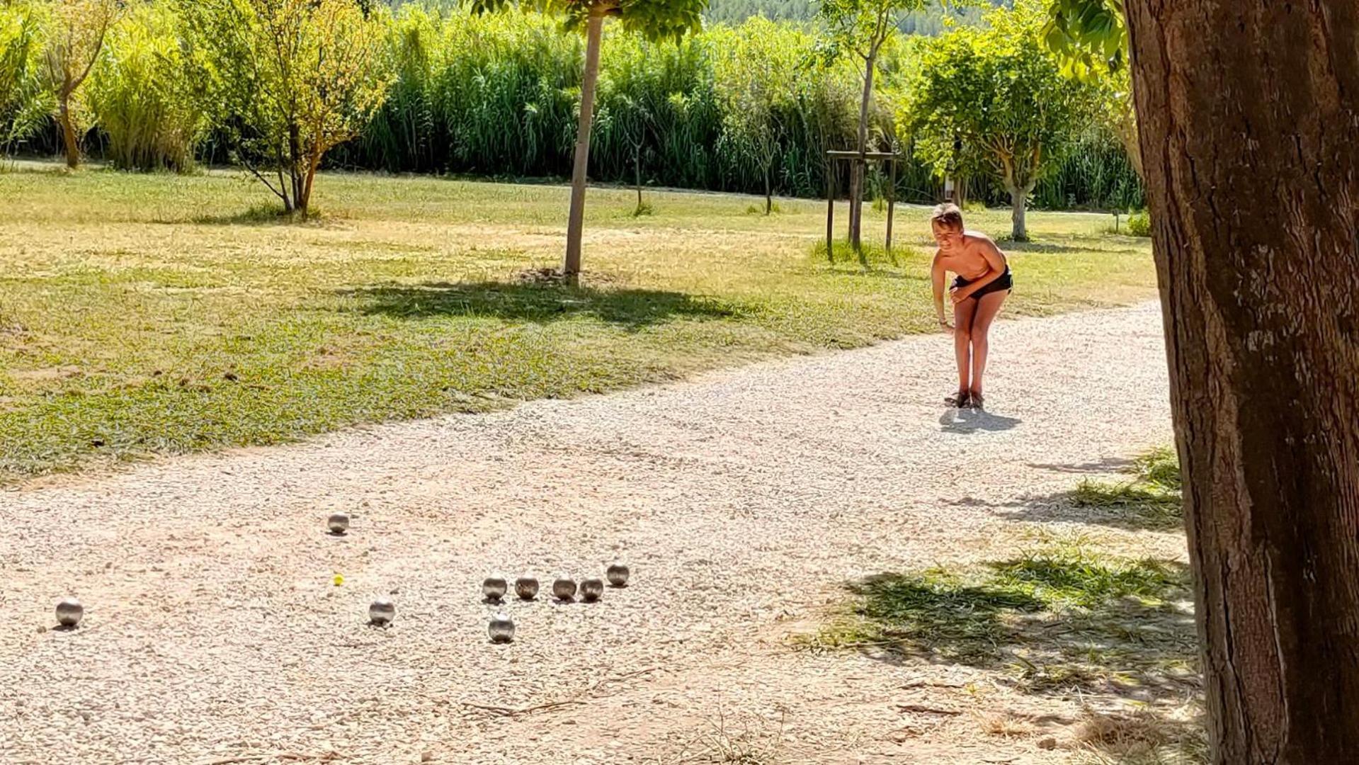 Camping Tikayan Felix De La Bastide Saint-Mitre-les-Remparts Exteriér fotografie